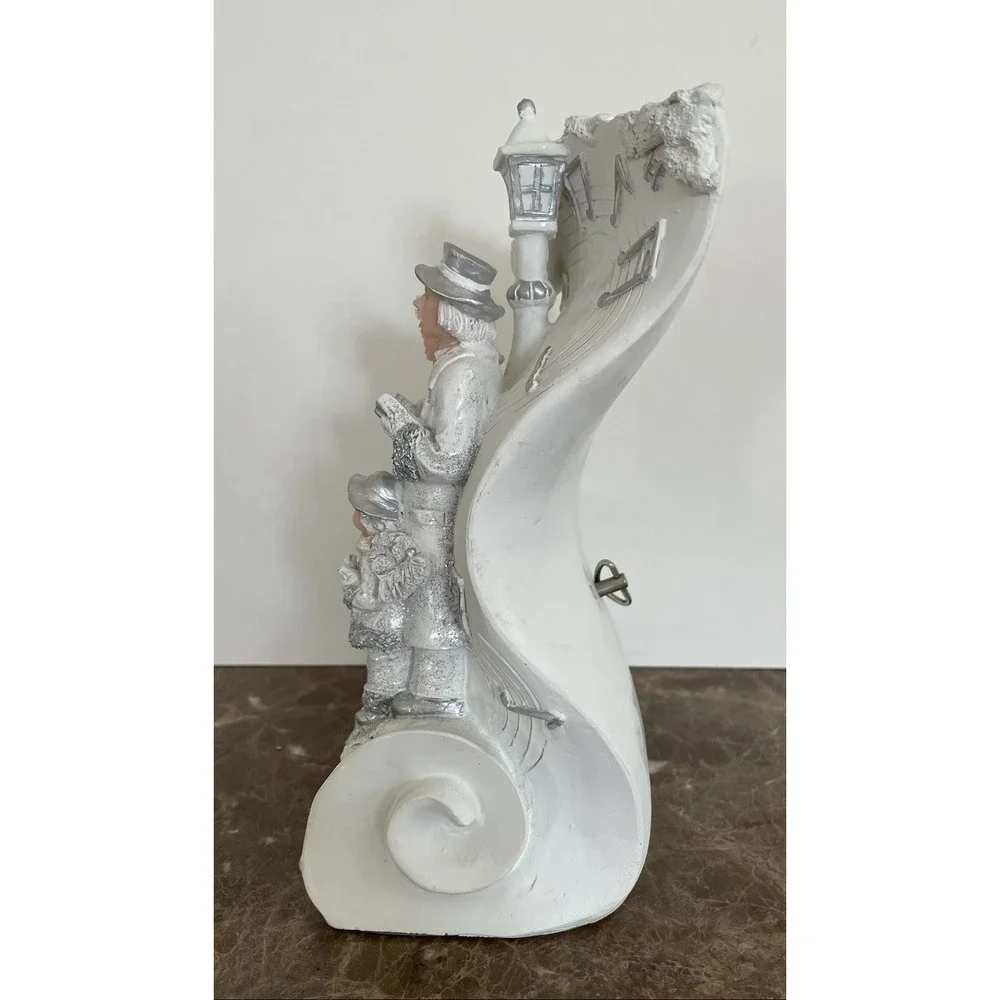 Vtg White Silver Ceramic Angel Carolers Tabletop Figurine Music Box Lincolnshire
